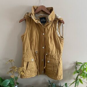 Royalty For Me - Anorak Style Tan Hooded Vest - Size Small